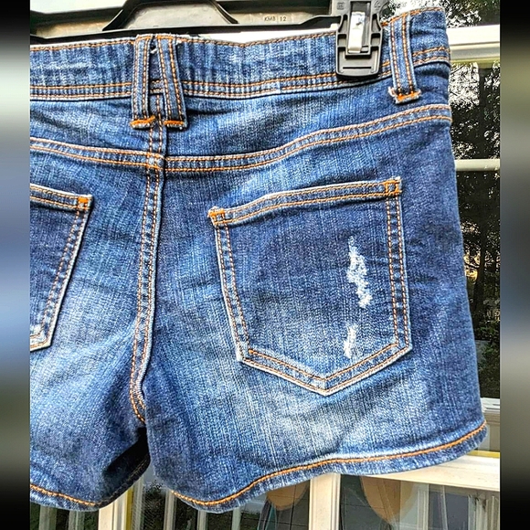 Forever XXI Distressed Denim Blue Jean Shorts Size 26/2 - Picture 5 of 8
